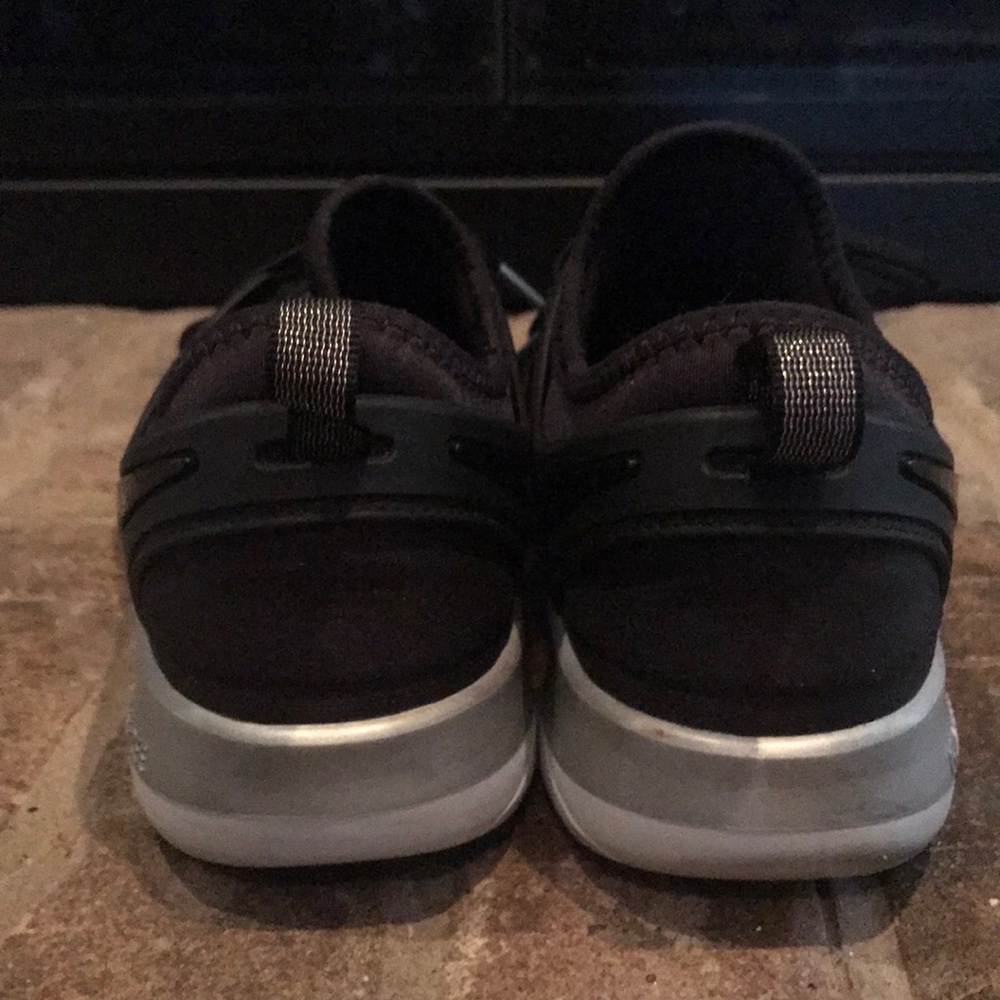 Nike Free - Picture 3 of 6